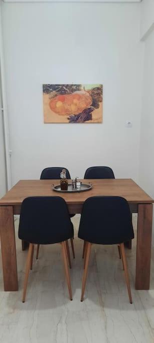 Comfort Apartment In The City Каламата Экстерьер фото