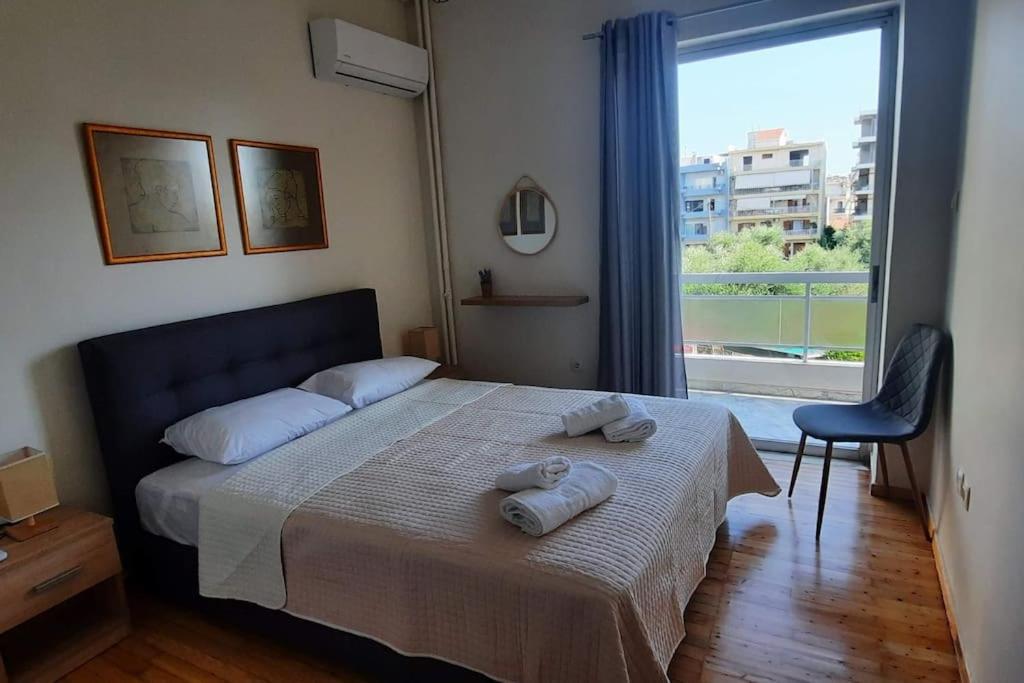 Comfort Apartment In The City Каламата Экстерьер фото